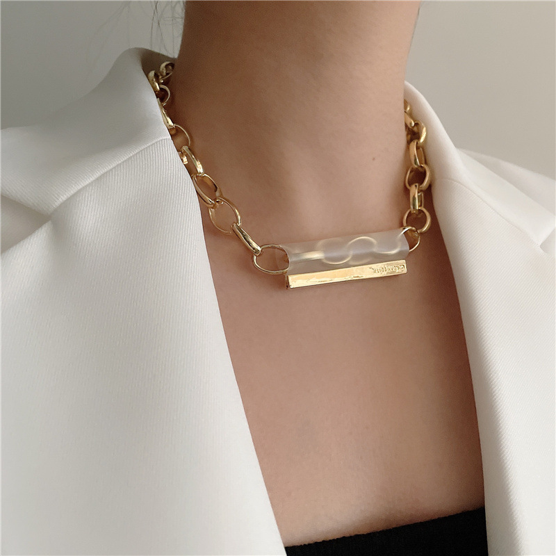 Fashion Paragraph Buckle Metal Short Necklace display picture 14