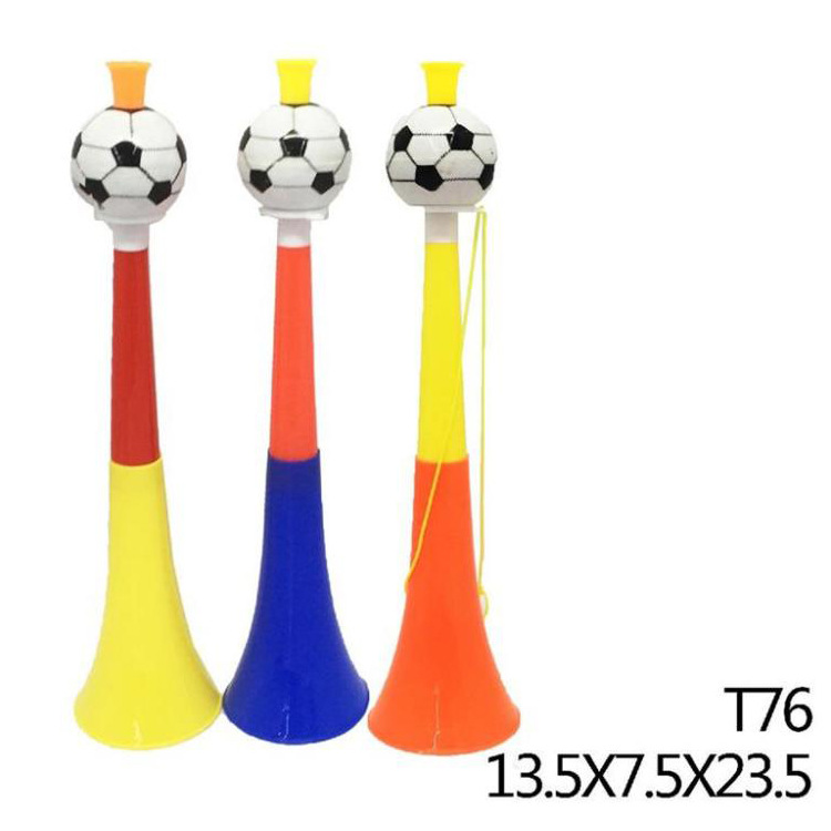 Ventas directas de la fábrica de tres secciones de fútbol retráctil cuerno actividad competencia sonido fuerte alegría apoyos juguetes para niños Venta caliente