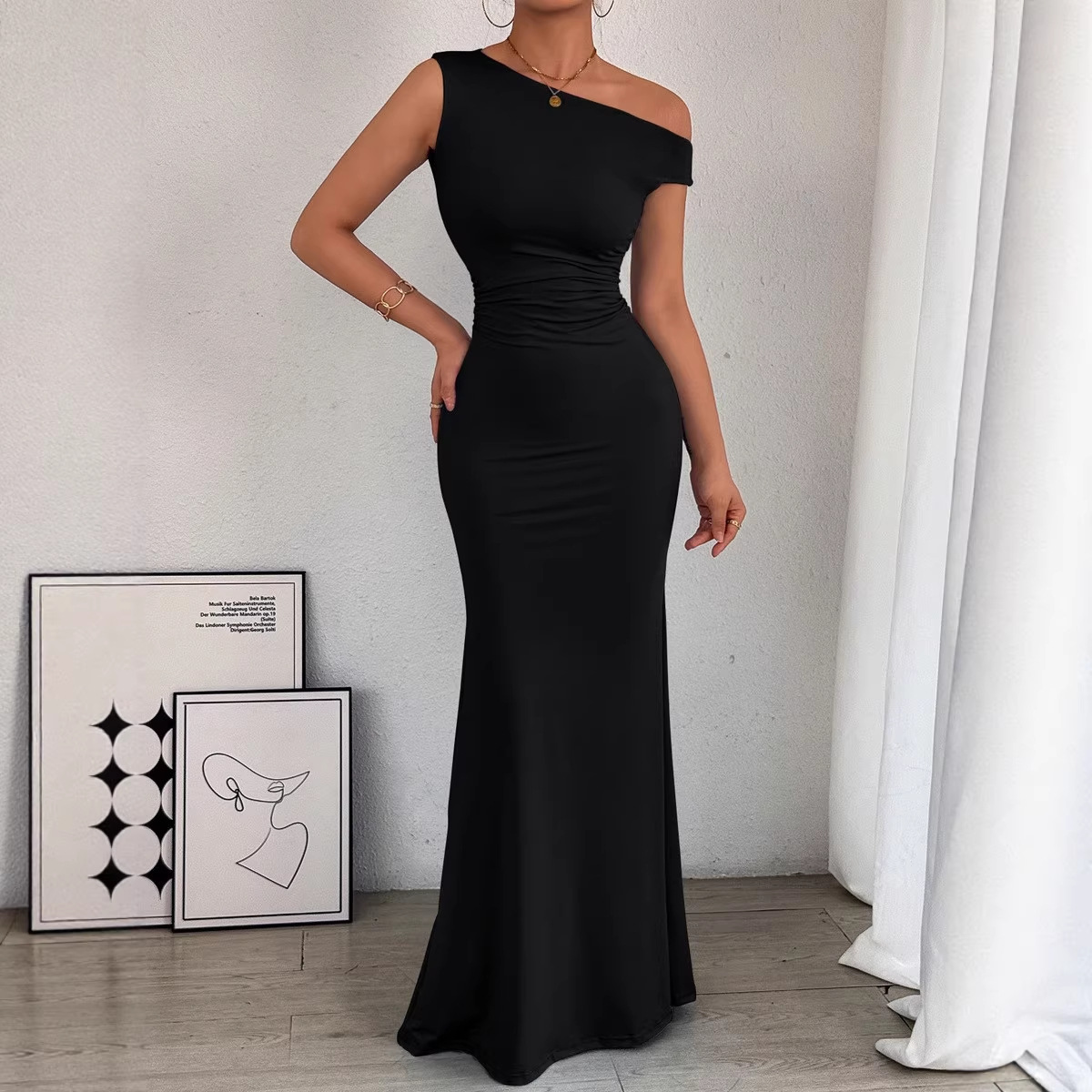 欧美鱼尾裙女跨境亚马逊2025热销爆款斜肩褶皱无袖性感女装连衣裙