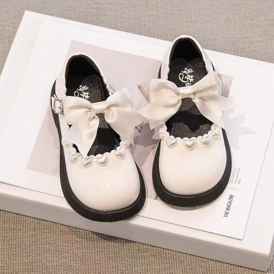 Zapatos de princesa bowknot para niñas, zapatos de cuero negro para niños 2025 nuevo estilo primavera y otoño amor Mary Jane zapatos individuales marea