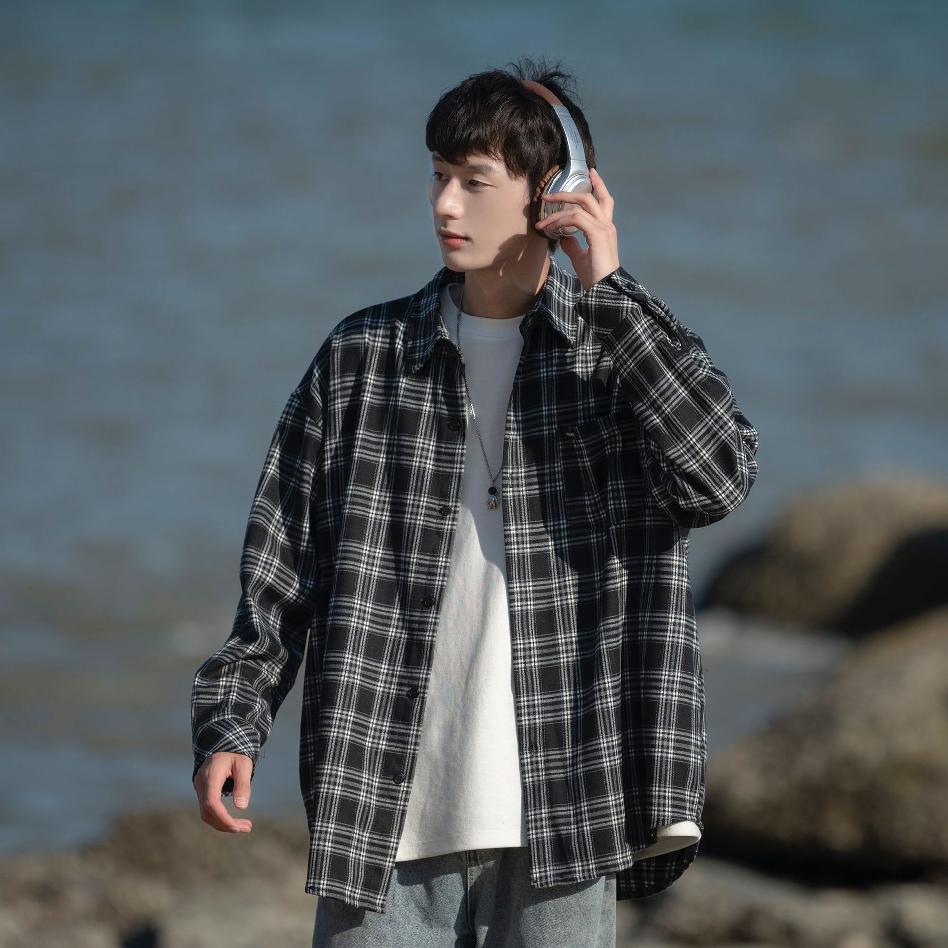 Suministro directo de fábrica camisa a cuadros japonesa manga larga de los hombres 2023 primavera y otoño camisa retro de los hombres sueltos abrigo de los hombres