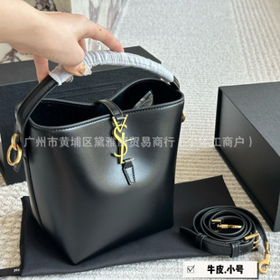 �羳�߼��а���Y���¿���Ƥ�r�аٴ�LE37ˮͰ�������μ�б��Ů��