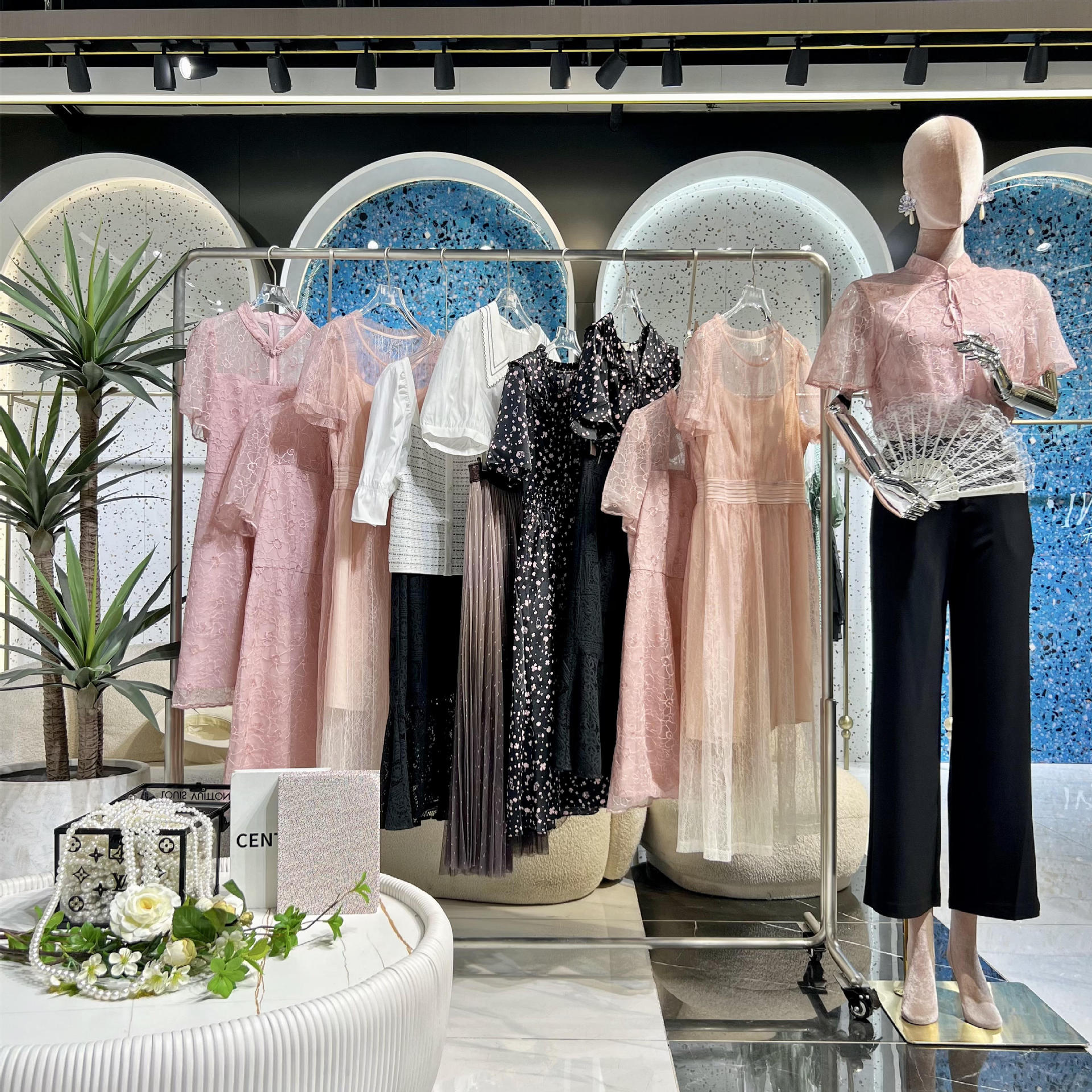 Wenwan dress suit tail-cleaning brand discount miscellaneous package withdrawal of cabinets live streaming wholesale of goods