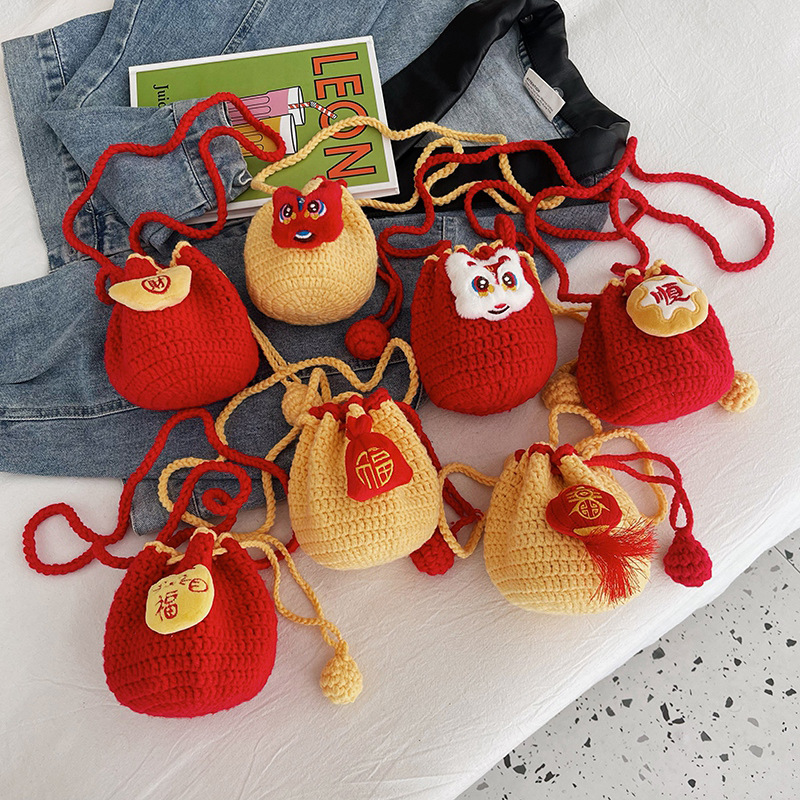 Bolsas de felicitación de Año Nuevo para niños, bolsas de cambio de gancho hechas a mano, nuevos bolsos de cuerda de dibujo, bonitos niños, sobre rojo