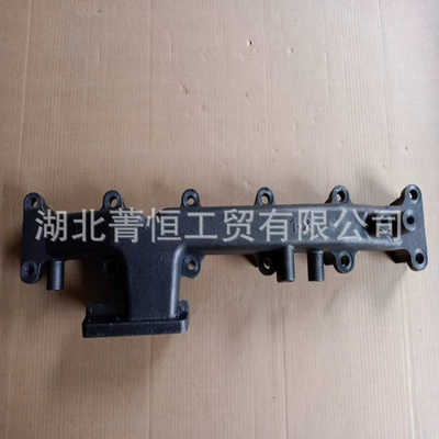 Exhaust Manifold – Exhaust manifold