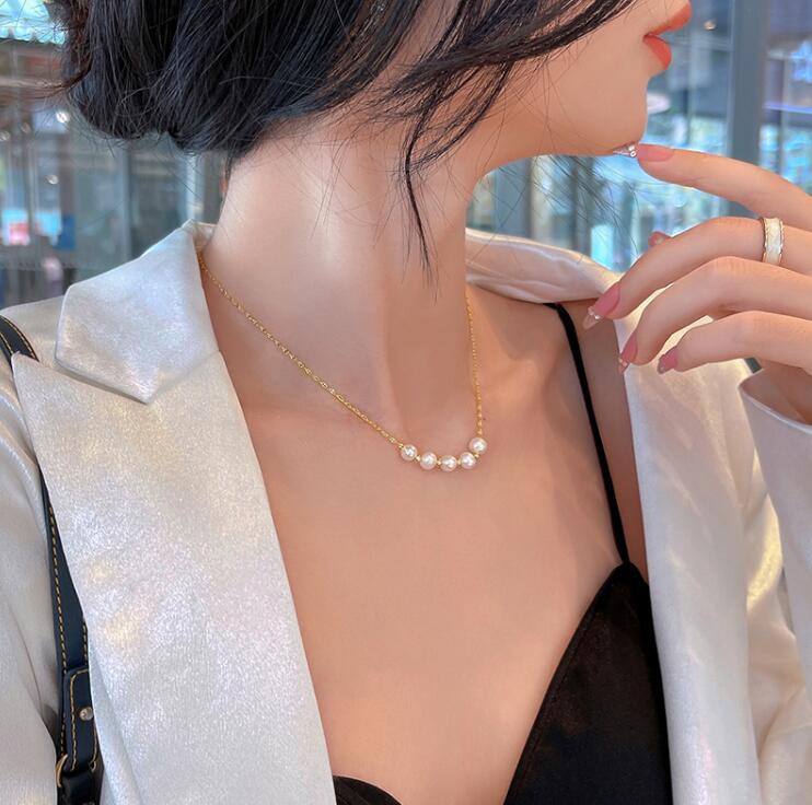Simple Pearl Necklace Female Necklace Female Simple Wild Fashion Lips Clavicle Chain Wholesale display picture 3