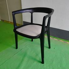 现代北欧餐椅意式极简实木凳子简约家用餐厅椅真皮书椅轻奢洽谈椅