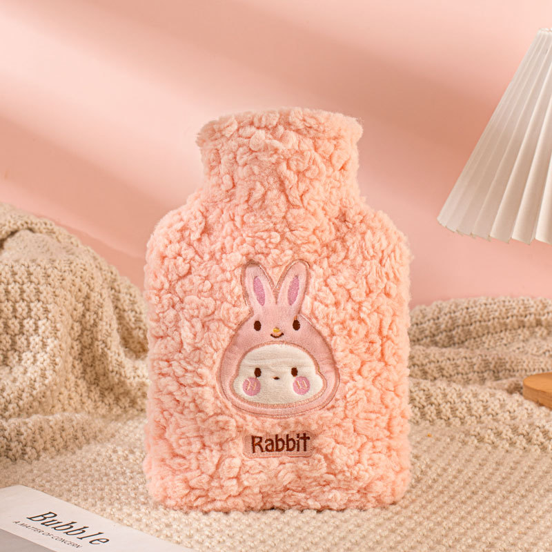 Nueva bolsa de agua caliente inyección de agua engrosada compresa caliente a prueba de explosiones Palacio vientre bolso caliente grande tamaño pequeño estudiante femenino felpa lindo