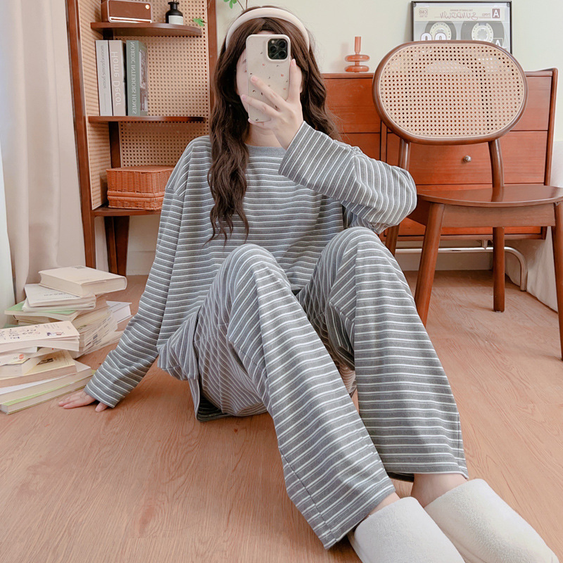 Plus-Size Women's Thin Velvet Striped Pajamas for Autumn and Winter, Large Size 100kg, Casual Student Wearable Loose Men's Loungewear