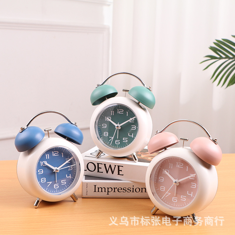 Reloj de timbre para el hogar de escritorio en forma de tambor Reloj despertador de escritorio creativo F18 para estudiantes silenciosos Relojes luminosos junto a la cama al por mayor