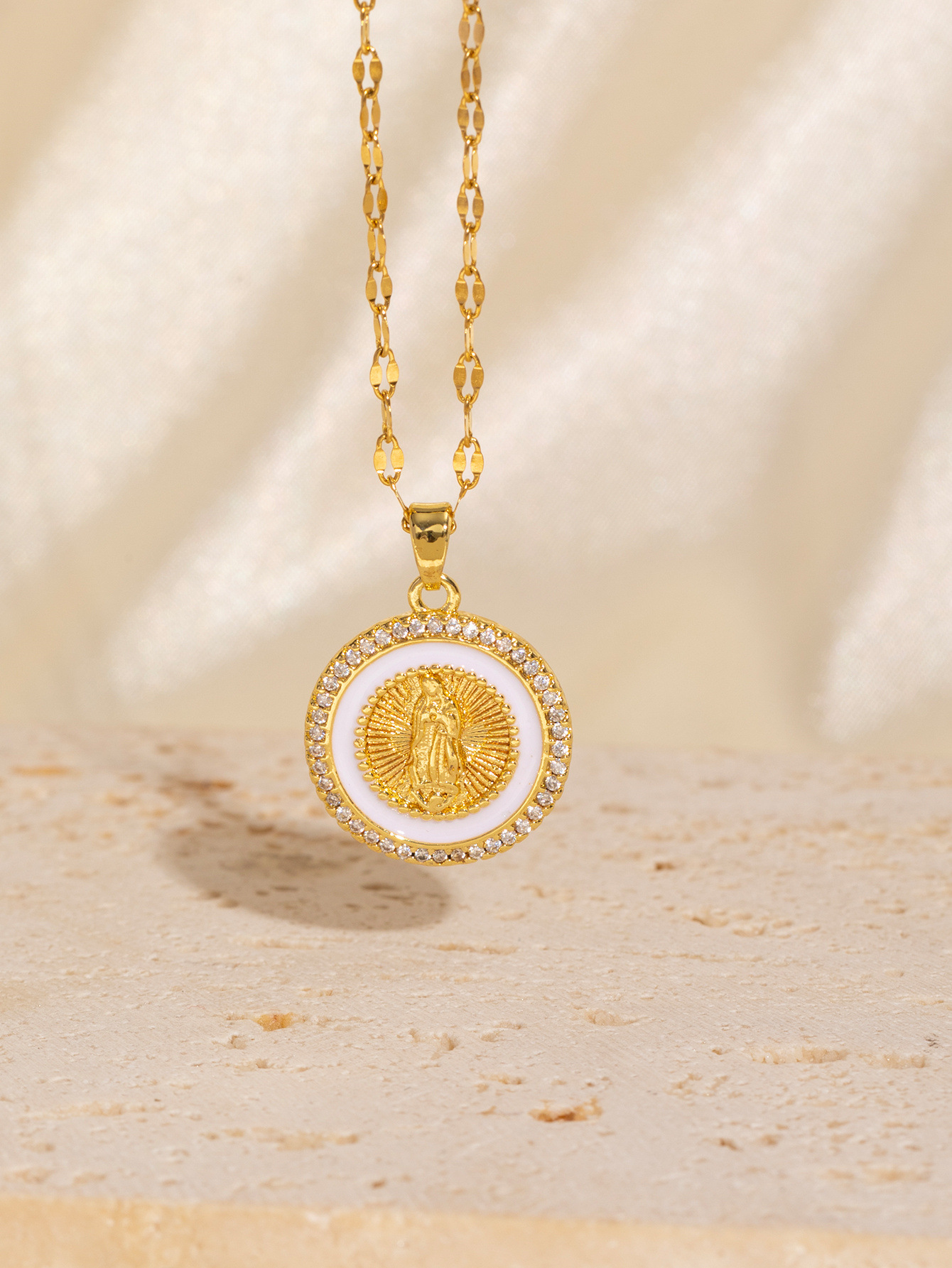 Copper Material Copper Plating Geometric Virgin Mary Pendant Necklace