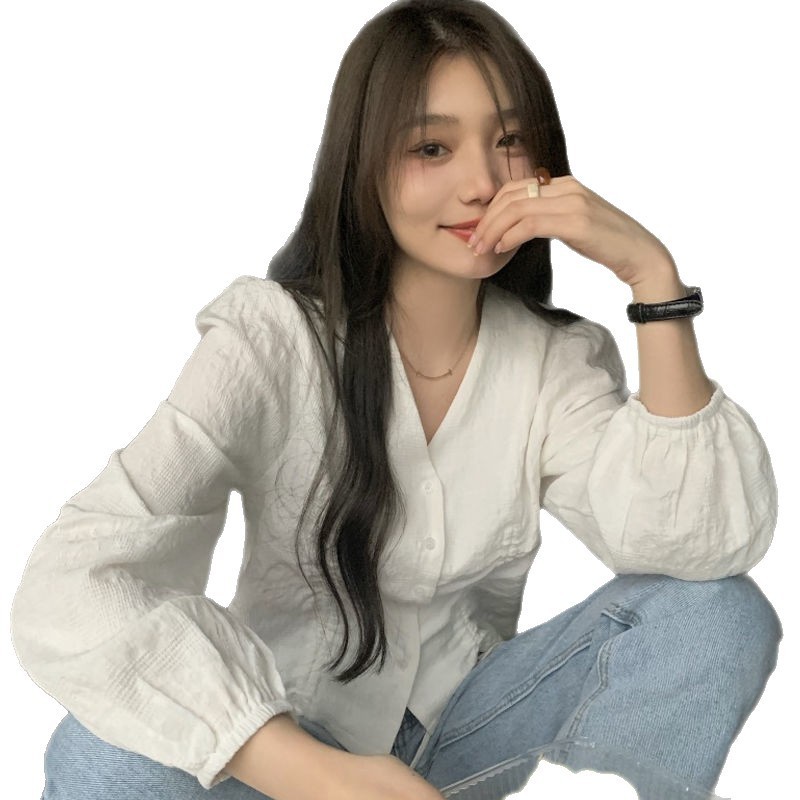 慵懒复古长袖V领卡其衬衫女设计感小众2025早秋新款衬衣外套上衣|undefined