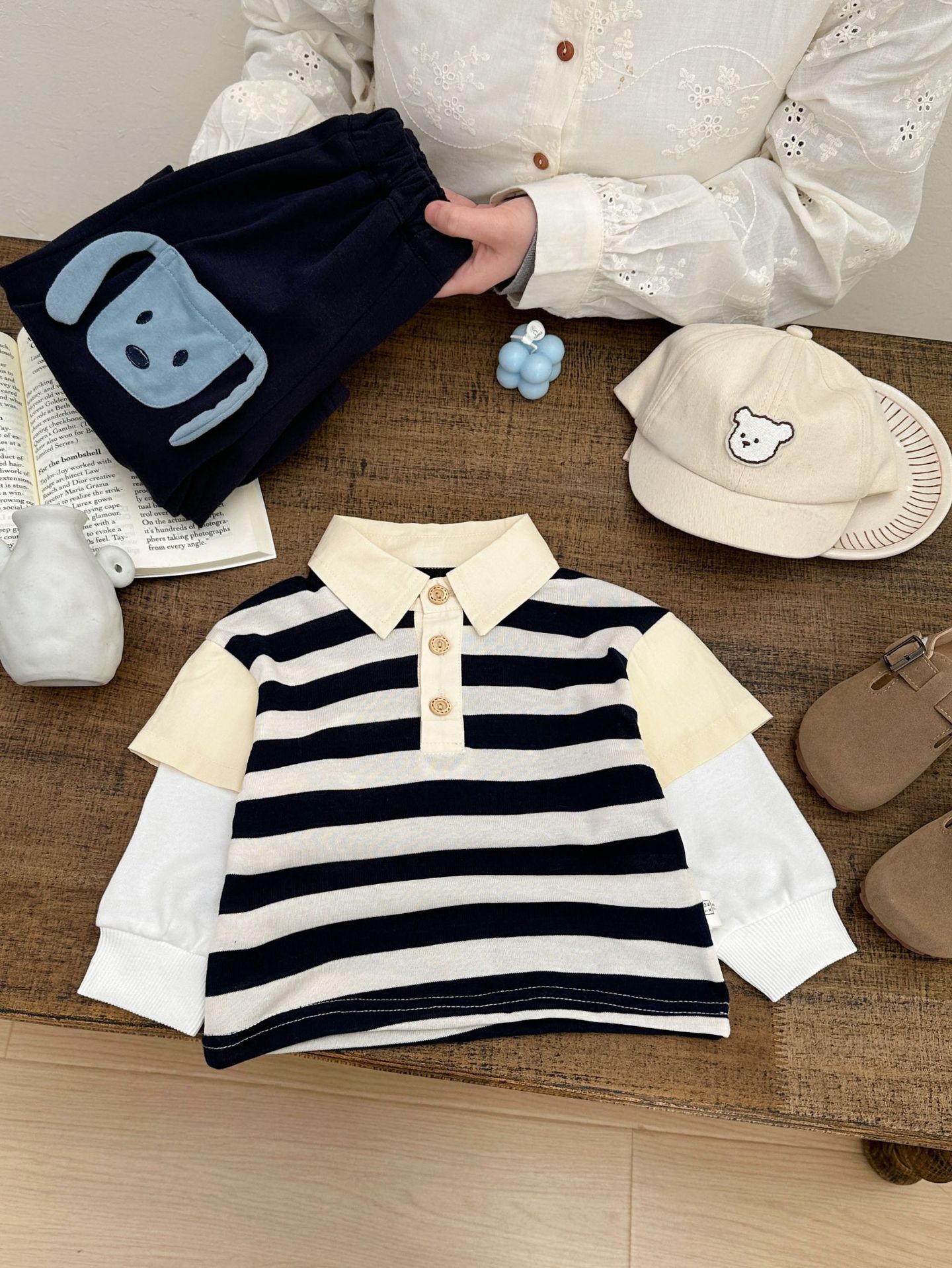 Bebé fresco primavera y otoño camisa de dos piezas extranjera ropa de bebé coreana de moda empalmado camisa rayada abrigo