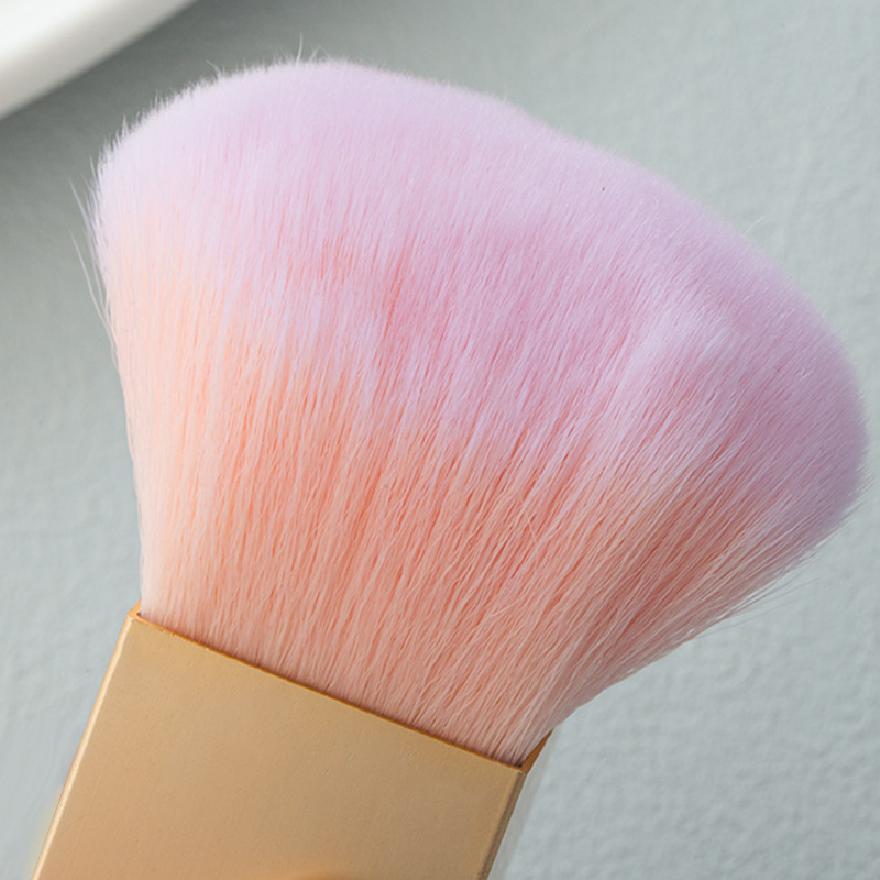 Handheld brush