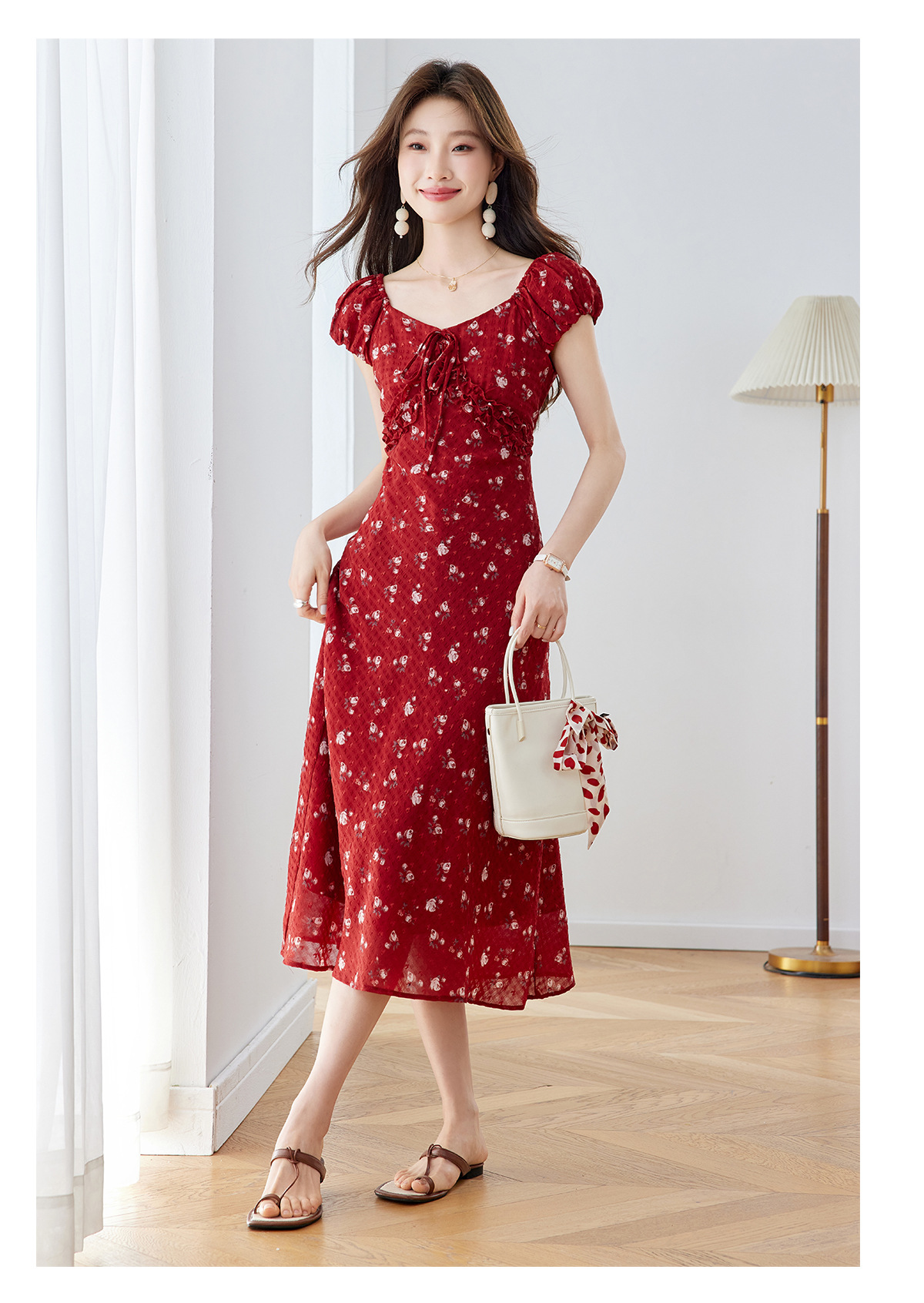 Đầm maxi nữ thắt eo cổ V họa tiết hoa nhí phong cách Pháp — màu vàng, màu đỏ chi tiết 22