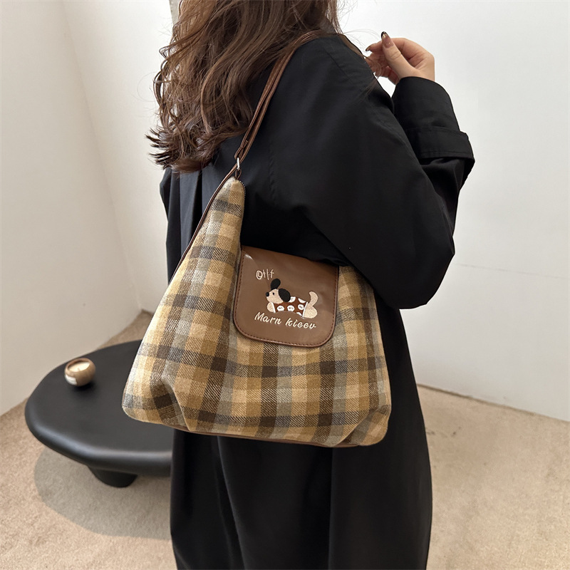 Bolsa de hombro de perro de salchicha para mujeres 2024 nuevo estilo de moda coreana academia bolso de celosía bolso de gran capacidad
