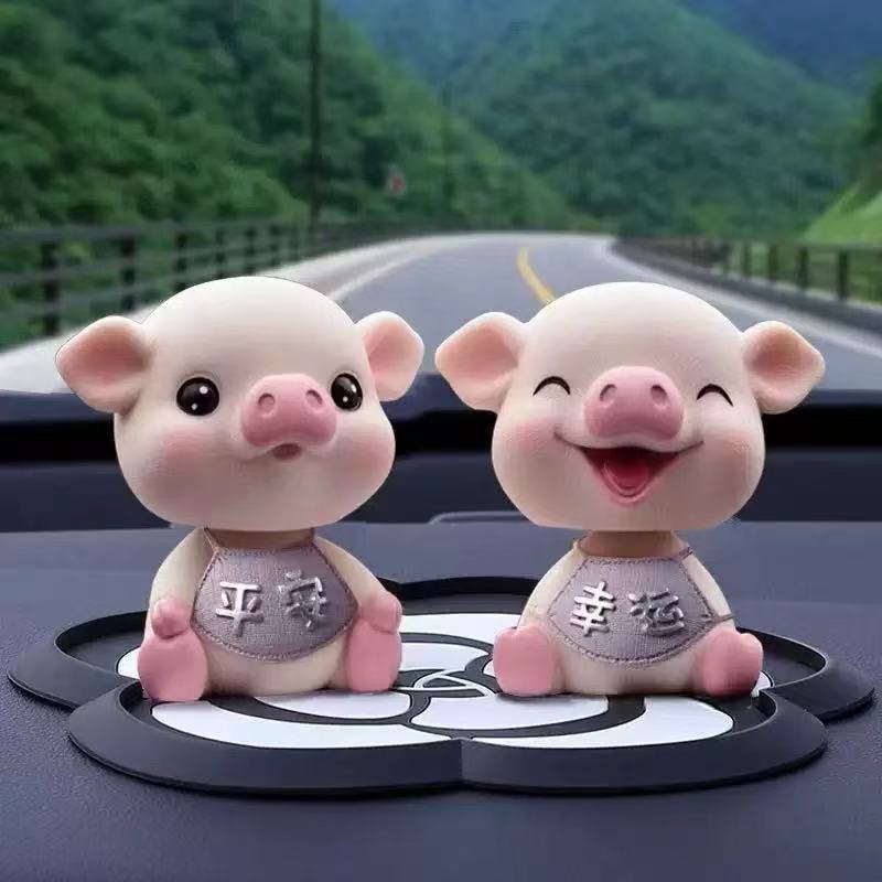 Car accessories and decorations: shaking head piggy, cute and creative high-end car interior decoration for goddesses