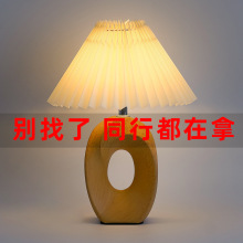 欧式卧室床头灯温馨创意美式轻奢台灯高级氛围感陶瓷中式台灯复古