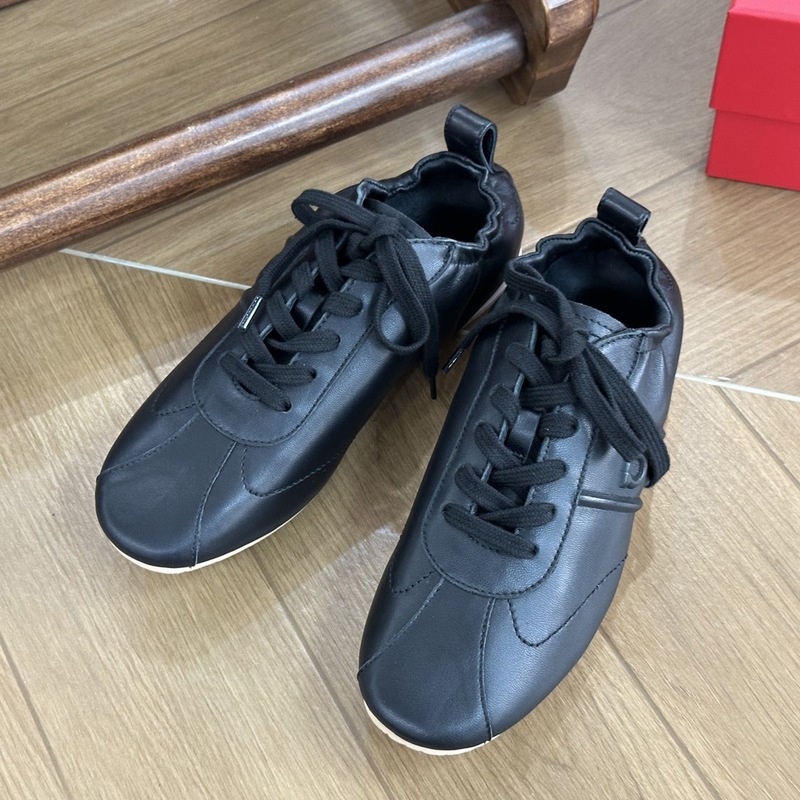 最高品質！ 2025 春夏新作カジュアルバレエシューズシルクサテンリボン軽量通勤スニーカーフォレスト・ガンプ白靴|undefined