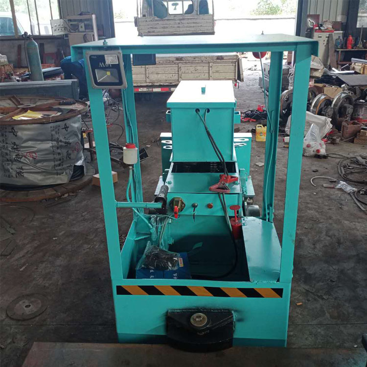 小型矿用机车 电机车控制器 井下轨道设备生产厂家轨道车