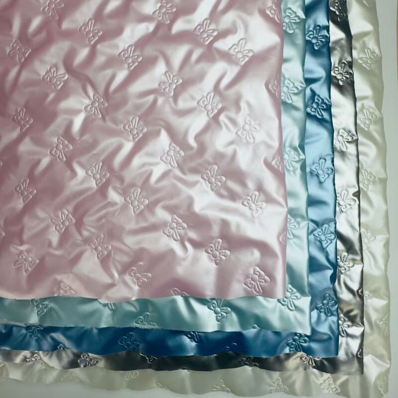 Polyester Ultrasonic Pressed Bow-Knot Quilted Quilted Fabric for Cosmetic Bags, Hats, Pet Outdoor Products, and Fabrics