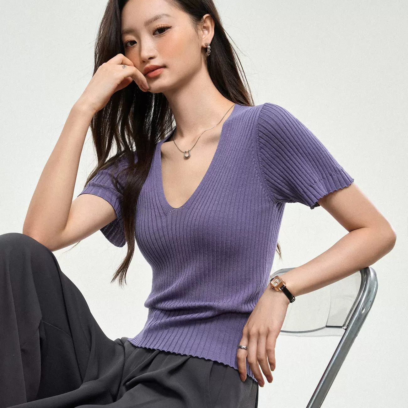 气质V领短袖针织衫女夏季2025新款辣妹纯欲风修身T恤显瘦粉色上衣
