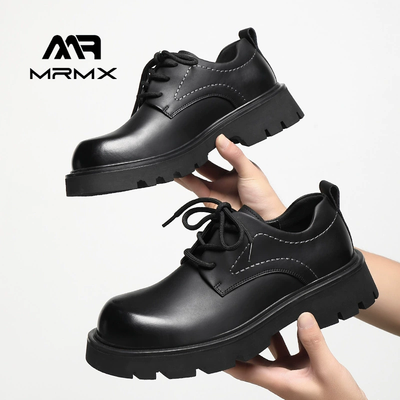 Обувь Дерби 2025 весна новая толстая подошва увеличивает бизнес-досуг премиум-класса кожаная черная кожаная обувь для мужчин с большой головой