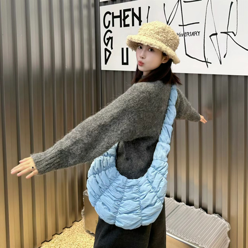 Cos Croissant Bag Large Cloud Bag Crossbody Bag Spring Style Women's Versatile Pleated Shoulder Bag Fashionable and Versatile Cos Croissant Bag Large Cloud Bag Crossbody Bag Spring Style Women's Versatile Pleated Shoulder Bag Fashionable and Versatile