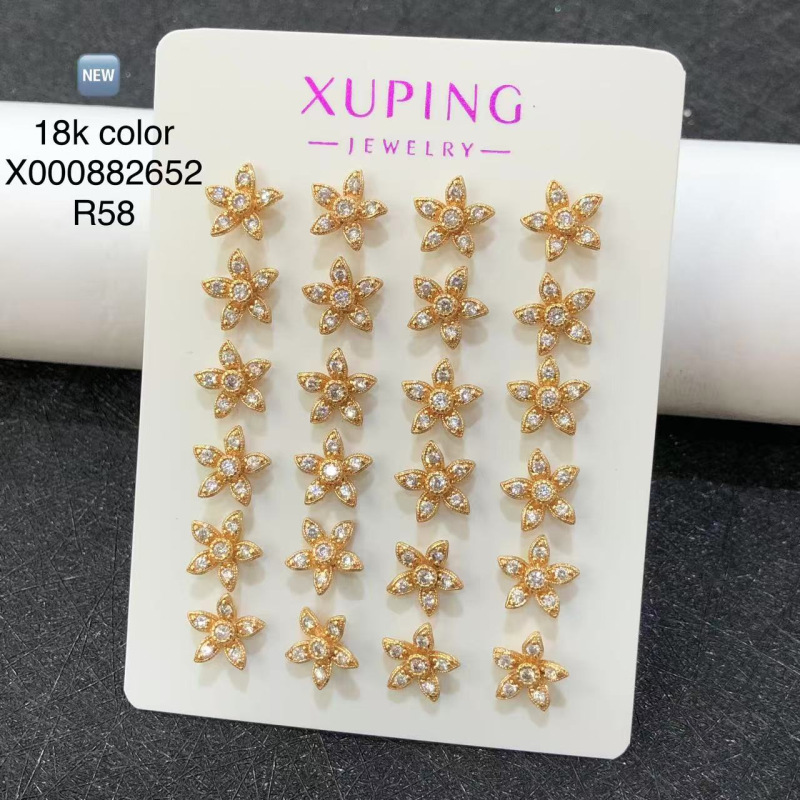 No. 5 18K color pulsado pendientes 12 pares para una tarjeta