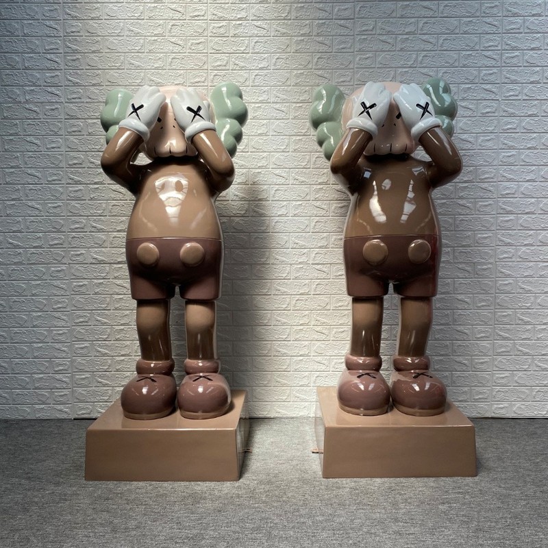 インターネット有名人のトレンディな Kaws 漫画のグラスファイバー彫刻人形暴力的なクマのセサミストリートホームディスプレイ床置き大型装飾品|undefined