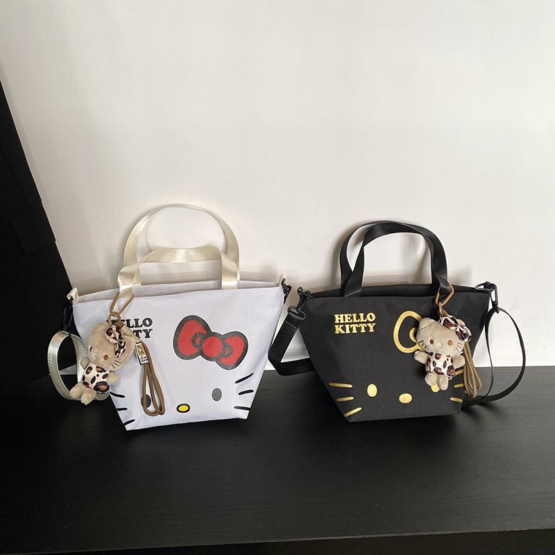 Cute Hello Kitty Canvas Bag, Large Capacity Commuting Shoulder Bag, Fashionable Handbag, College Student Tote Bag for Classes