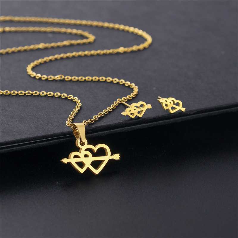 Stainless Steel One Arrow Pierced Necklace Earrings Set Heart-shaped Sweater Chain Necklace Three-piece Set display picture 3