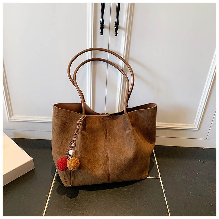 Autumn/Winter New Suede Large Capacity Commuter Tote Bag 2025 Women's Casual Simple Versatile Ins Shoulder Bag - Thumbnail 2