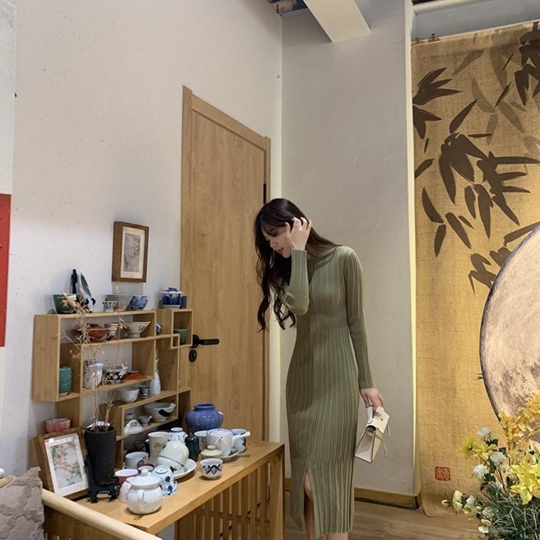 针织连衣裙女秋冬新款圆领百搭修身洋气开叉打底毛衣过膝内搭长裙|undefined