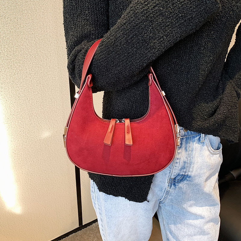 Textura transfronteriza bolso axilar 2025, nuevo bolso de mano retro esmaltado de verano, bolso de hombro simple y universal