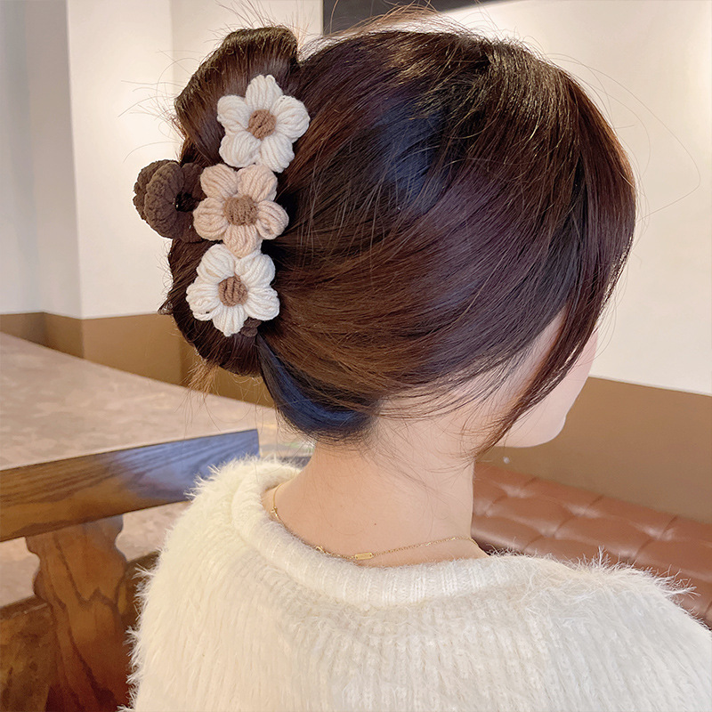 ヘアアクセサリー｜編み込み・花・秋冬・毛糸・大きいサイズ・バンスクリップ・ファッション・ヘアピン|undefined