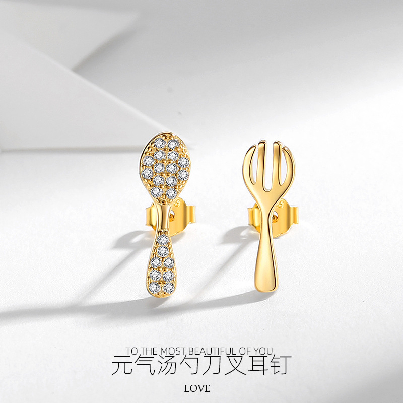 Pendientes de plata esterlina S925 pendientes de plata aguja cuchara asimétrica Tenedor pendientes 925 pendientes de circón al por mayor pendientes de estilo ins