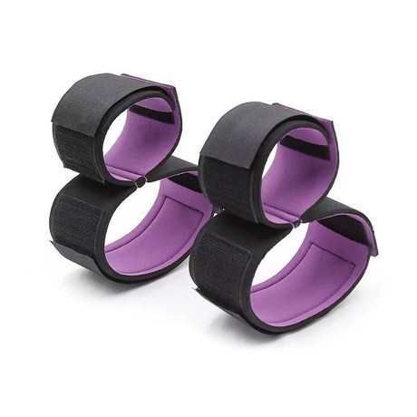 Restraint Set with Wrist and Thigh Cuffs, Red Bondage Accessories for Couples — detail image 4