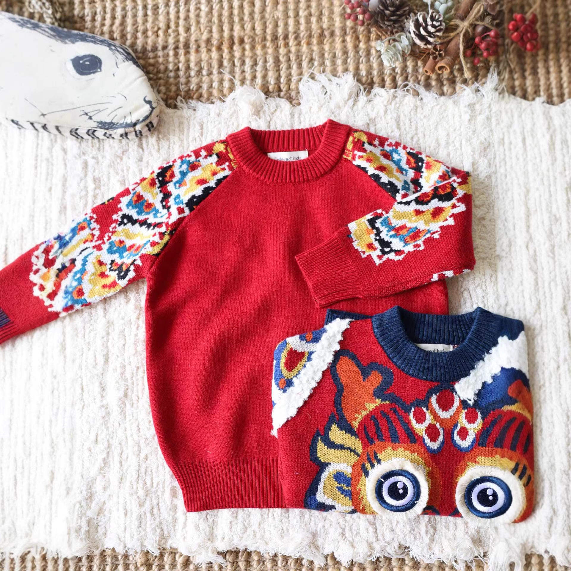 Children's Woolen Sweater Base Layer in Stock, Unisex New Year Clothes, Festive Embroidered Red Sweater with Chinese Style