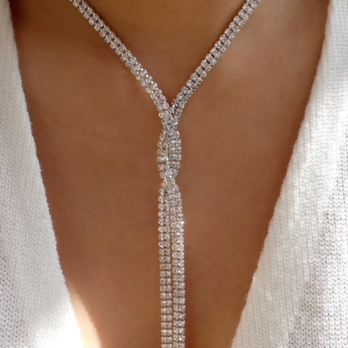 Fashion Geometric Alloy Inlay Rhinestones Women's Pendant Necklace 1 Piece display picture 1