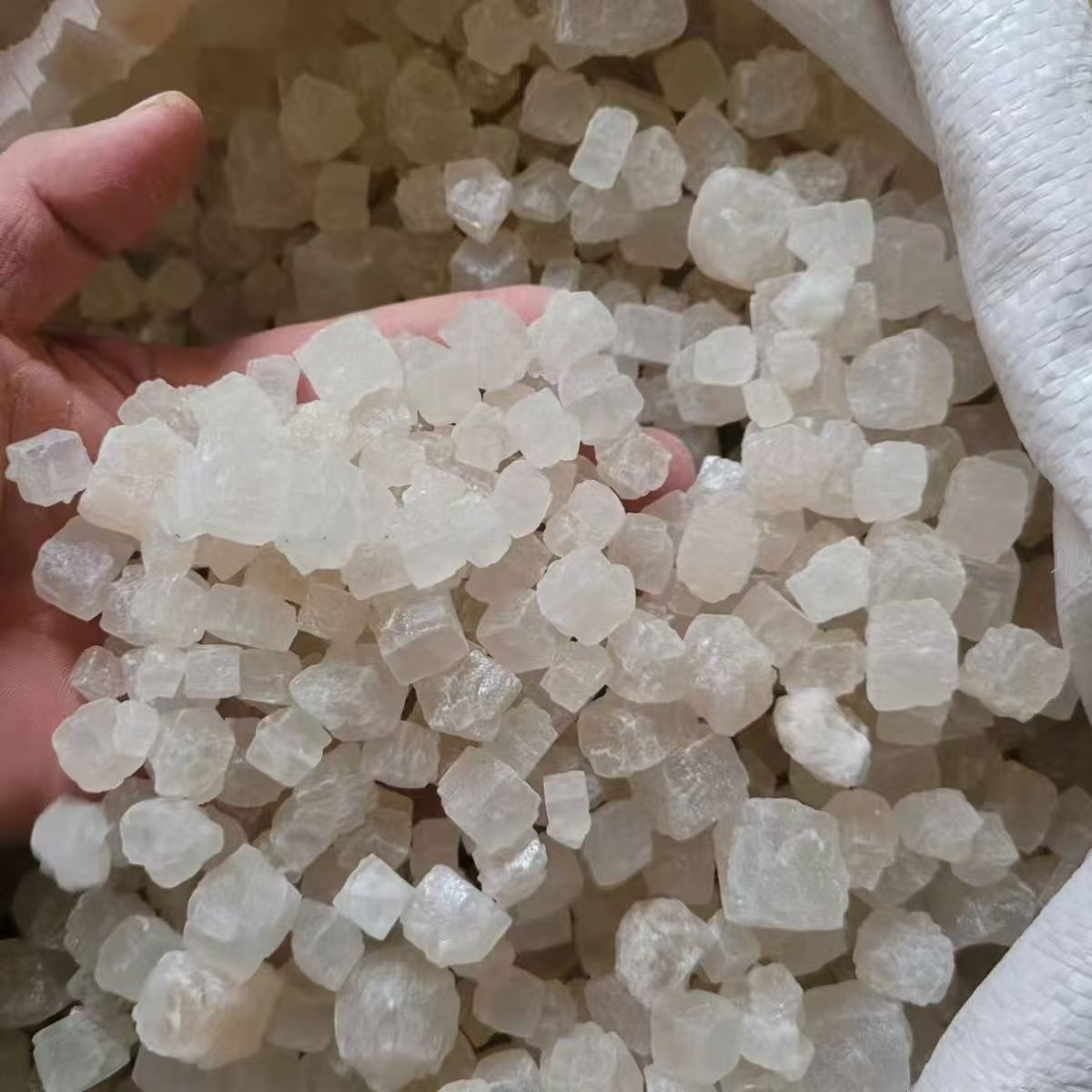 Da Qing Salt Da Qing Yan Mineral Salt Raw Herb 500g Traditional TCM Ingredient for External and Culinary Use key features