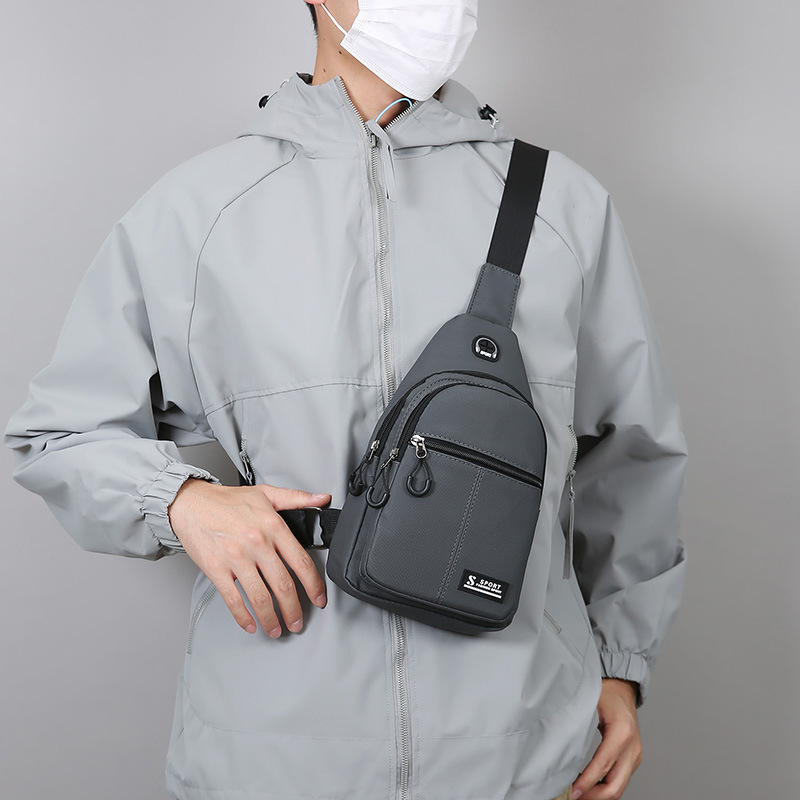 Multinational multicapa simple bolso de pecho de hombre película de cuero PU textura mochila de hombro casual al aire libre bicicleta mochila de moda