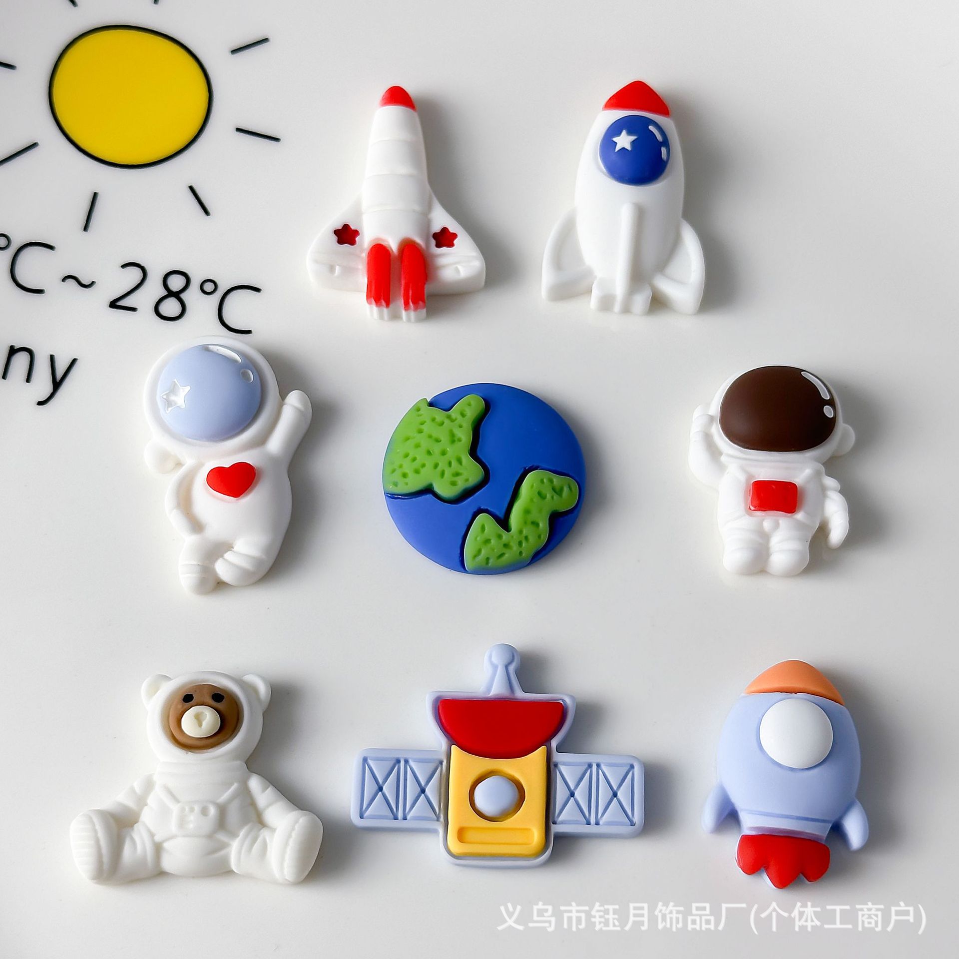 Cartoon Cute Astronaut Spaceship Moon Creative Resin Accessories Cream Glue Mobile Phone Case DIY Material Hairpin