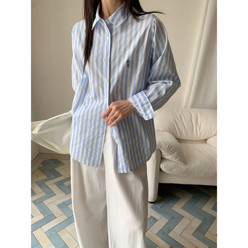 Korean-Style Fresh Striped Shirt for Women, Long-Sleeved, Embroidered Logo, Loose Fit, Casual Shirt, Versatile Top Korean-Style Fresh Striped Shirt for Women, Long-Sleeved, Embroidered Logo, Loose Fit, Casual Shirt, Versatile Top