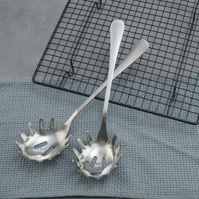 Stainless steel ice spoon pasta spoon ice cube drain Spoon Bar KTV ice particle shovel small ice clip grilled Western food kitchen Stainless steel ice spoon pasta spoon ice cube drain Spoon Bar KTV ice particle shovel small ice clip grilled Western food kitchen