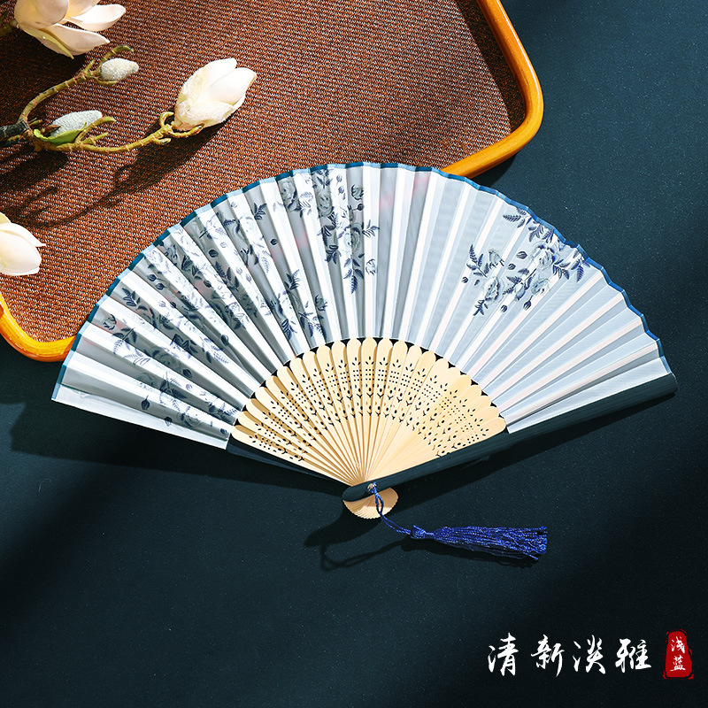 Ventilador plegable de verano, estilo chino, Hanfu, cheongsam, baile para niños, ventilador de estilo antiguo, ventilador de bambú plegable portátil