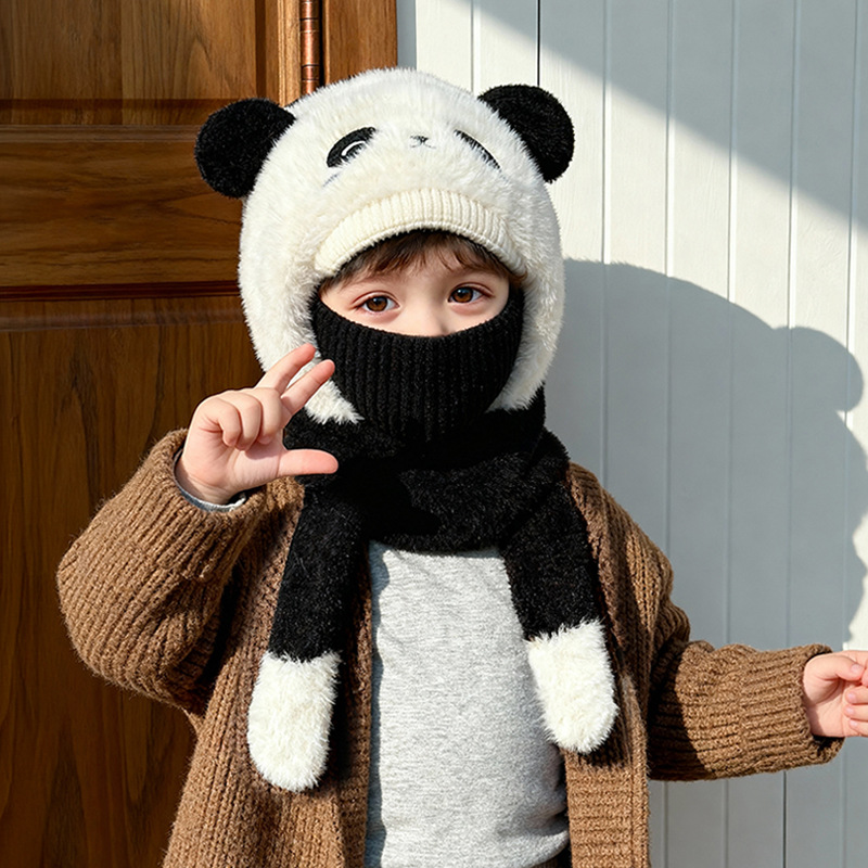 Un pellizco llamará sombrero infantil otoño y invierno máscara de bibón para bebés en una niña de peluche caliente sombrero para niños protectores de orejas