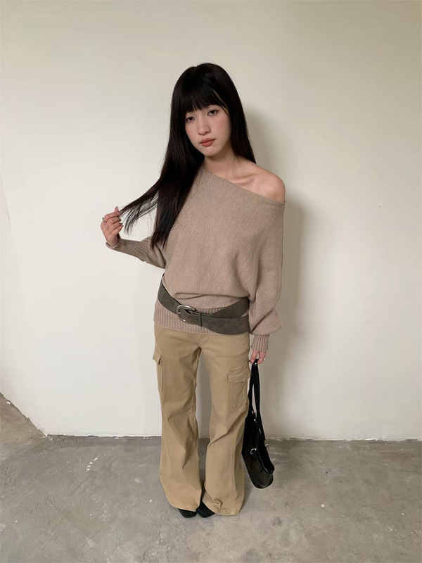 誉一新款2025秋季美式工装微喇牛仔裤小众个性卡其色长裤女c93370|undefined
