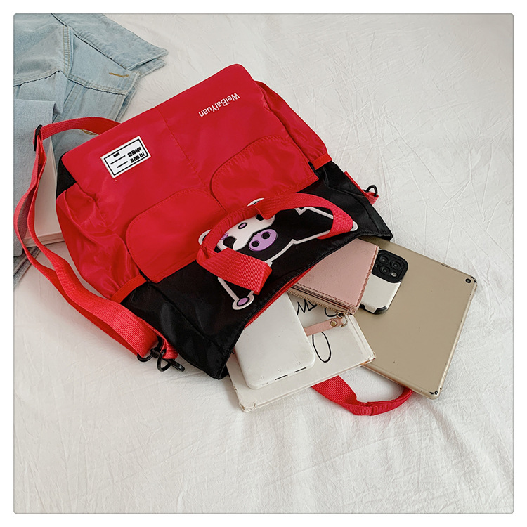 A new, versatile, large-capacity single-shoulder crossbody bag with a cute and girlish heart for student tutoring in the Korean version of Instagram undefined
