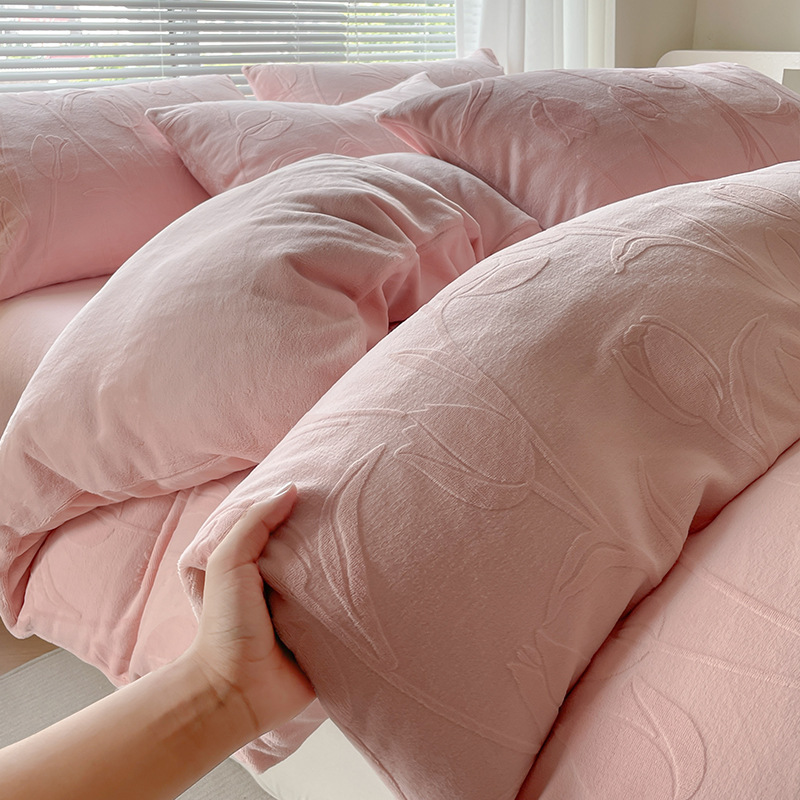 Leche de invierno cama de cuatro piezas set2025 nuevo invierno premium sensación de engrosamiento flange sábanas de coral cubierta